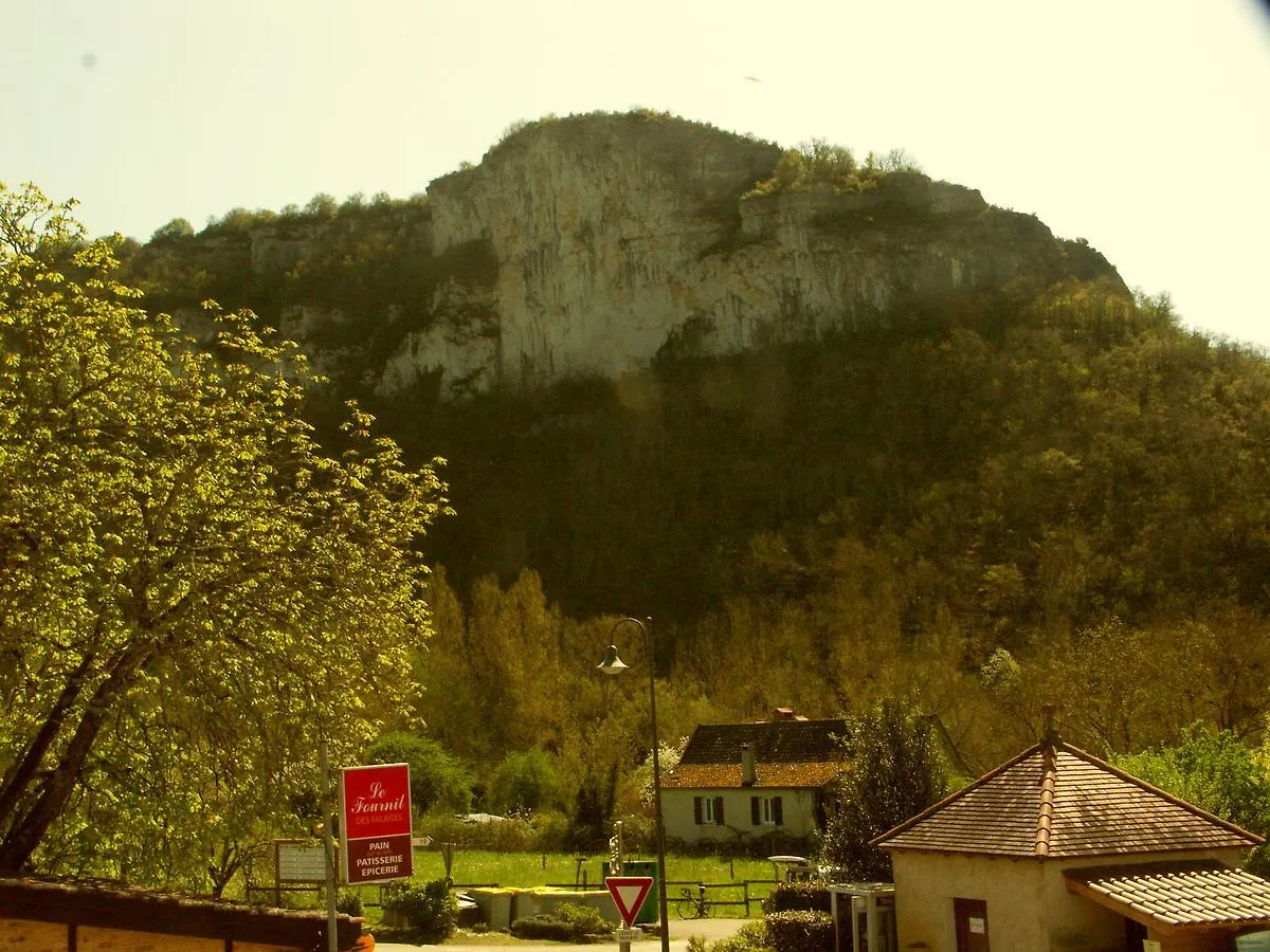 לינה וארוחת בוקר Brengues Cote Falaises