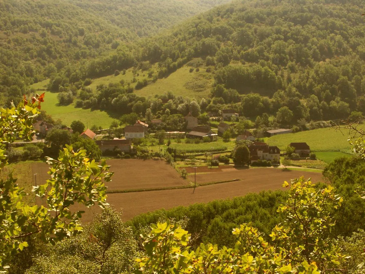 לינה וארוחת בוקר Brengues Cote Falaises צרפת